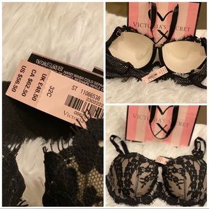 VICTORIA SECRET BRA NEW